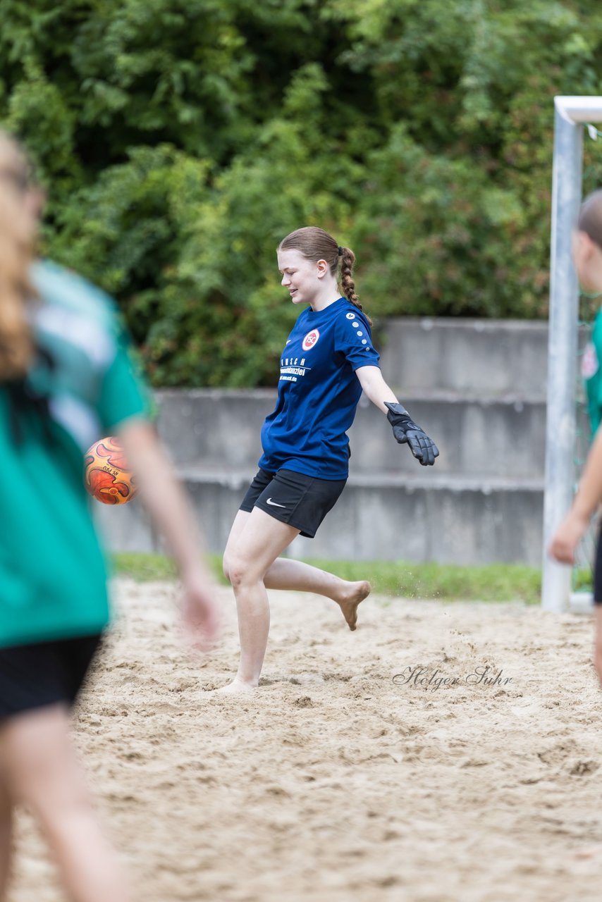 Bild 74 - wBJ/wCJ Beachsoccer Cup